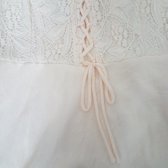 J Gee Ivory Lace-Up Asymmetrical Tiered Lace Sleeveless Woven Midi Dress, Sz PS - Picture 3 of 11